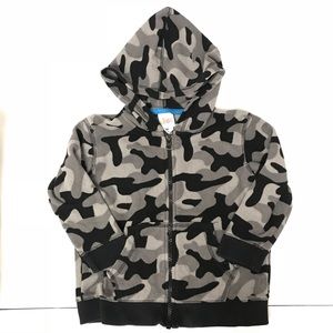 🤩 5 for $25! 🤩 Camo Zip Hoodie 3T